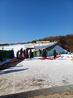 눈썰매장